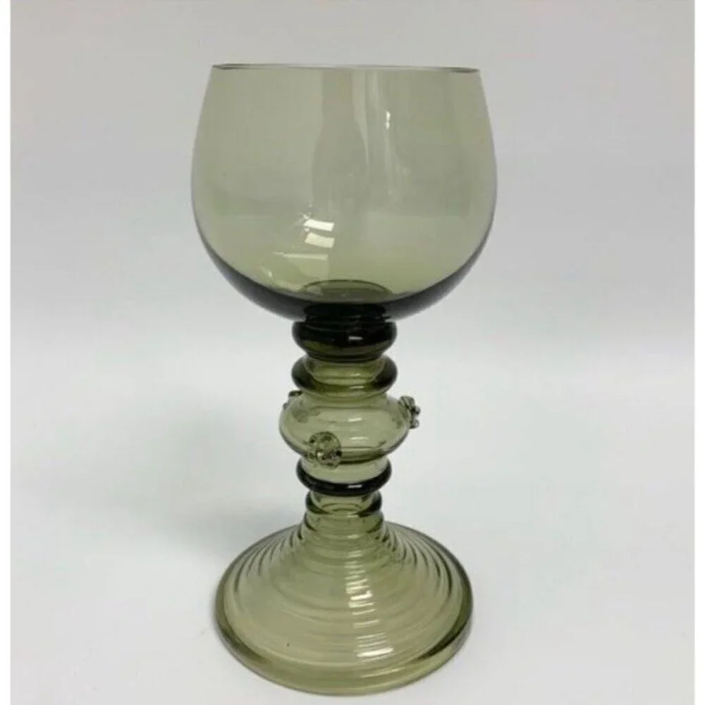 Theresienthal in Bavaria, glass pattern 544. Green Victorian vine glasses set 3